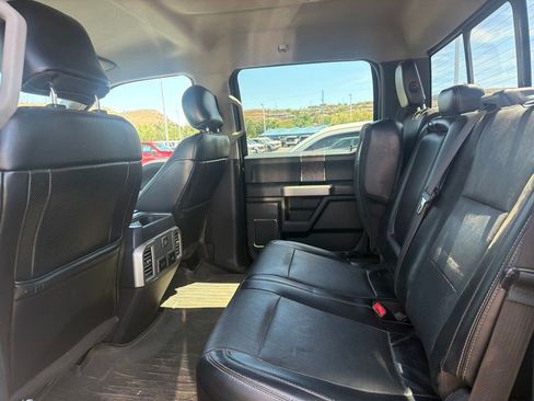 Used 2017 Ford F250 Lariat w/ Lariat Value Package AWD/4WD image 3