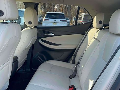 Used 2021 Buick Encore GX Select image 10