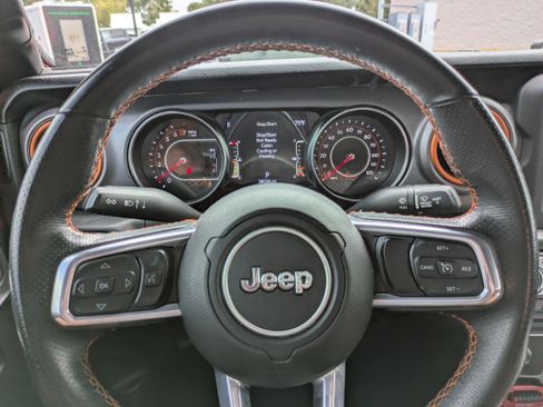 Used 2021 Jeep Gladiator Mojave image 27