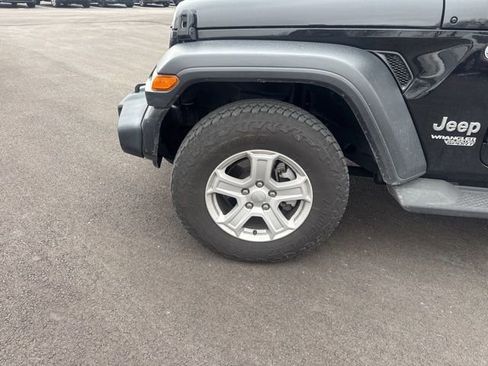Used 2019 Jeep Wrangler Unlimited Sport S image 17
