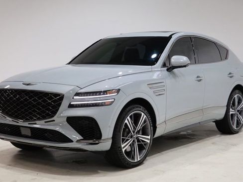 Used 2025 Genesis GV80 3.5T e-SC AWD/4WD image 3