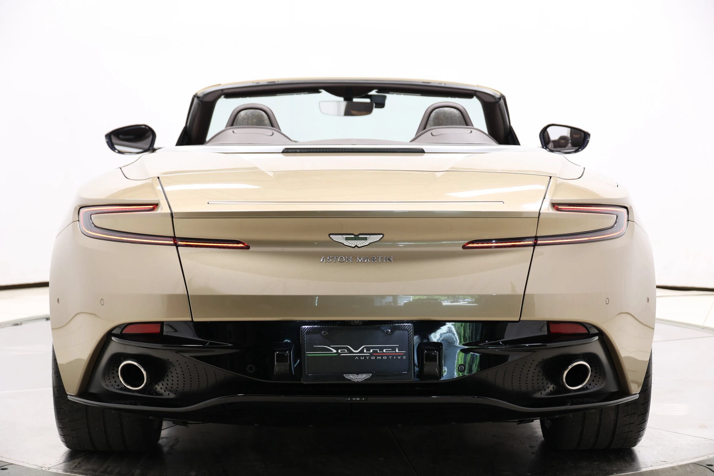 Used 2019 Aston Martin DB11 Volante RWD image 60