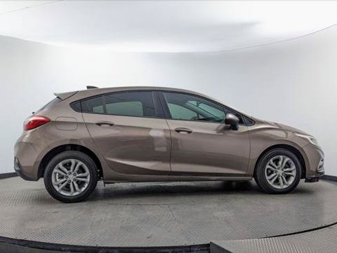 Used 2019 Chevrolet Cruze LS w/ LS Convenience Package FWD image 9