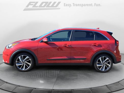 Used 2018 Kia Niro Touring FWD image 5