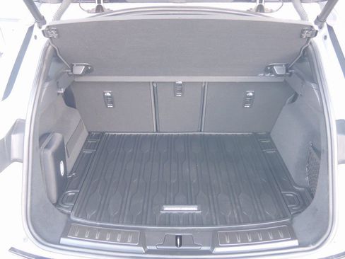 Used 2022 Land Rover Range Rover Evoque R-Dynamic S image 28