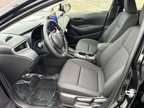 Used 2026 Toyota Corolla LE FWD image 11