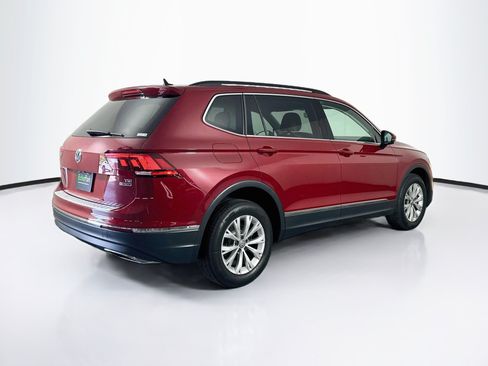Used 2018 Volkswagen Tiguan SE w/ 3rd Row Seat Package AWD/4WD image 9
