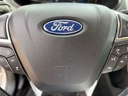 Used 2022 Ford Edge SEL w/ Convenience Package AWD/4WD image 18