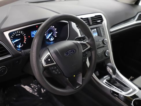 Used 2013 Ford Fusion S image 19