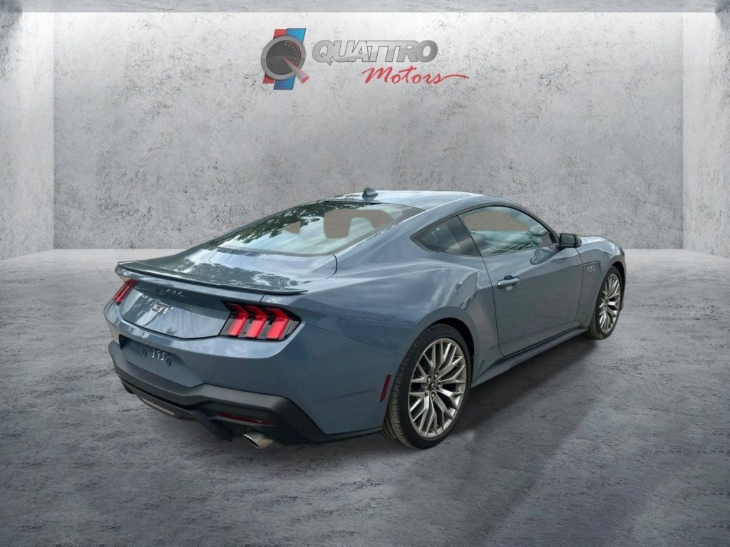 Used 2025 Ford Mustang GT Premium RWD image 6