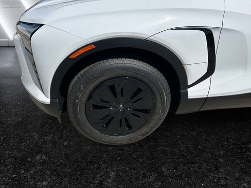 New 2026 Chevrolet Blazer EV LT w/ Midnight/Sport Edition FWD image 9