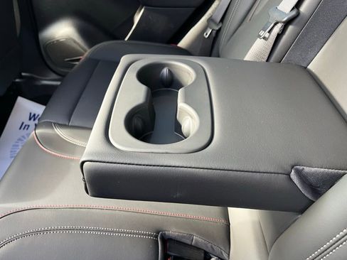 Used 2022 Buick Envision Essence w/ Sport Touring Package image 27