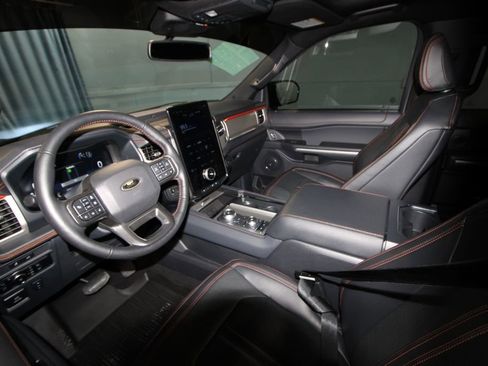 Used 2024 Ford Expedition Timberline image 2