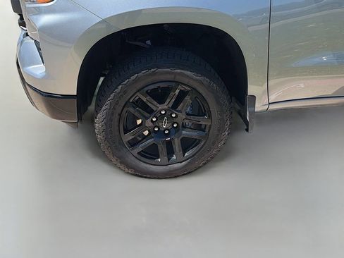 Used 2025 Chevrolet Silverado 1500 Custom Trail Boss w/ LPO, Dark Essentials Package image 28