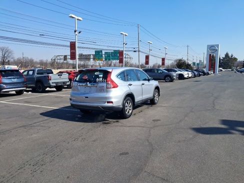 Used 2015 Honda CR-V LX image 7