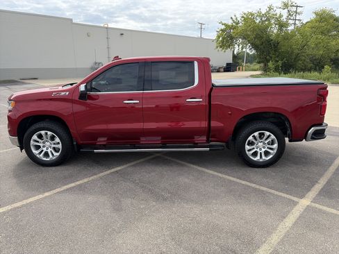 Used 2023 Chevrolet Silverado 1500 LTZ AWD/4WD image 3