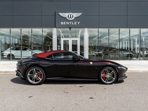 Used 2024 Ferrari Roma Spider RWD image 14