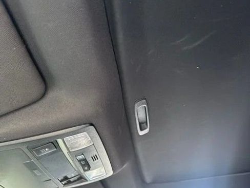 Used 2016 Toyota Tacoma TRD Sport RWD image 7