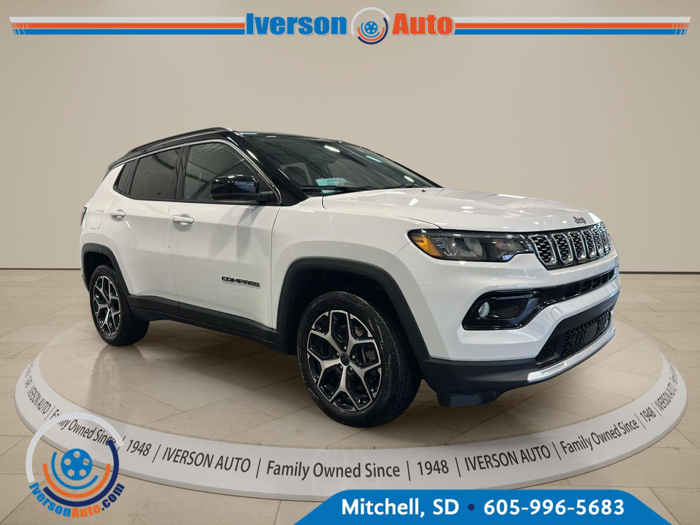 Used 2025 Jeep Compass Limited AWD/4WD image 1