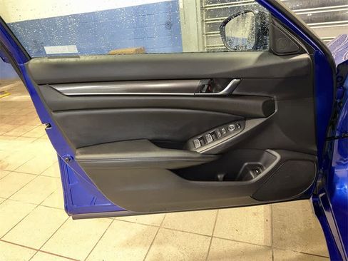 Used 2022 Honda Accord Sport image 28