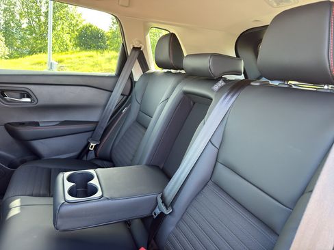 New 2026 Nissan Rogue SV AWD/4WD image 33