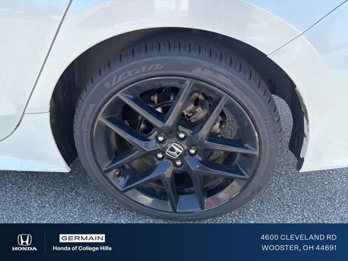 Used 2023 Honda Civic Sport image 10