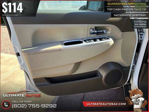 Used 2010 Jeep Liberty Limited w/ Tire & Wheel Group AWD/4WD image 15