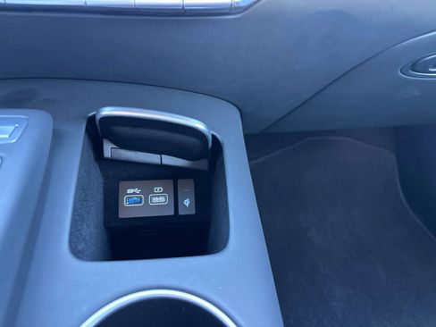 Used 2023 Genesis GV70 2.5T w/ Select Package image 25