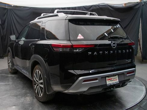 Used 2024 Nissan Pathfinder Platinum w/ Cargo Package image 10