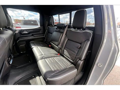 Used 2024 GMC Sierra 1500 AT4X image 29