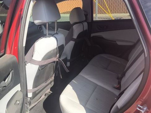 Used 2022 Hyundai Kona SEL image 7