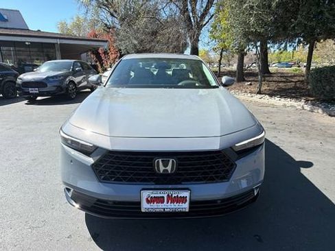 New 2026 Honda Accord Touring image 8