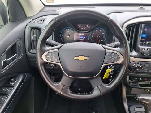 Used 2020 Chevrolet Colorado Z71 image 16