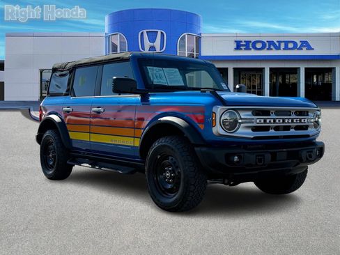 Used 2025 Ford Bronco Big Bend w/ Black Diamond Package image 9