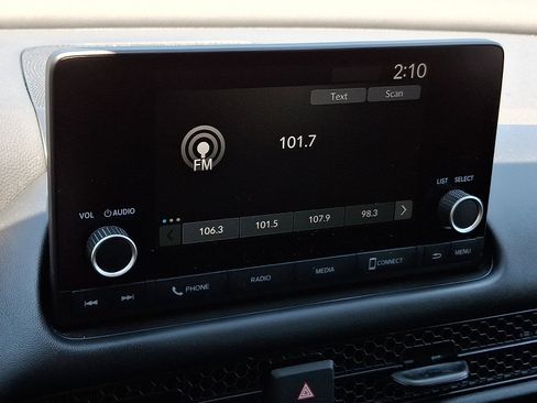 Used 2024 Honda HR-V LX image 16