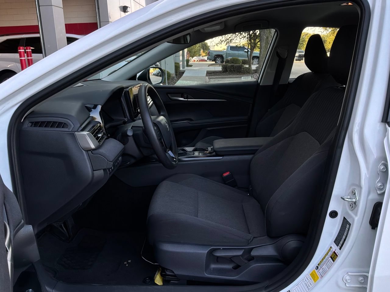 Used 2026 Toyota Camry LE FWD image 10
