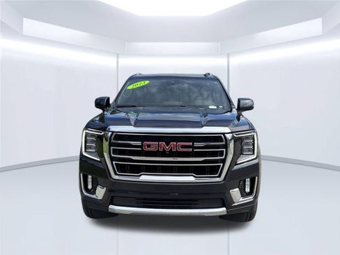 Used 2023 GMC Yukon XL SLT w/ SLT Luxury Package RWD image 2