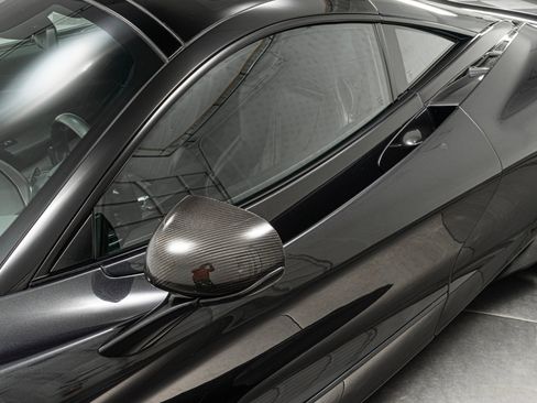 Used 2019 McLaren 720S Luxury image 38