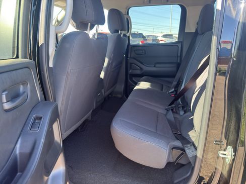 Used 2023 Nissan Frontier S w/ Technology Package RWD image 12