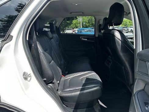 Used 2023 Ford Edge Titanium AWD/4WD image 37