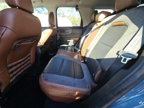 Used 2021 Ford Bronco Sport Outer Banks w/ Outer Banks Package (96D) image 5