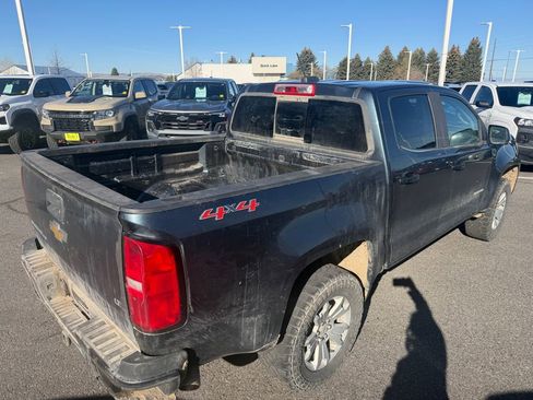 Used 2020 Chevrolet Colorado LT w/ LT Convenience Package image 3