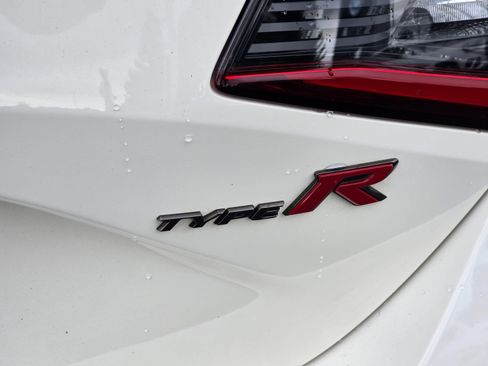 Used 2025 Honda Civic Type R image 32