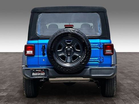 Used 2024 Jeep Wrangler Sport AWD/4WD image 6