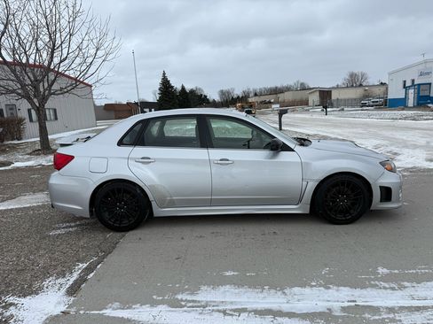 Used 2011 Subaru Impreza WRX Premium image 4