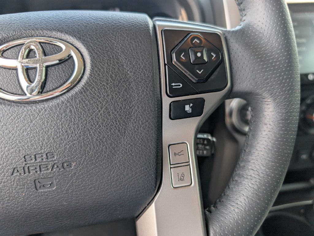 Used 2024 Toyota 4Runner SR5 AWD/4WD image 21