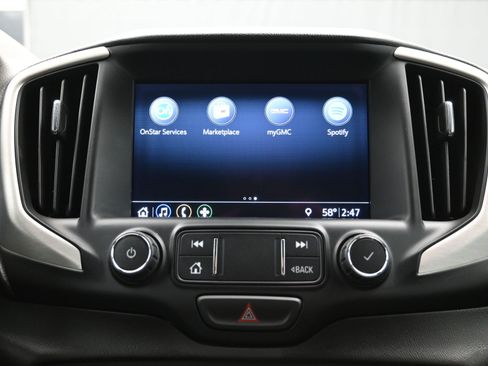 Used 2020 GMC Terrain SLT image 34