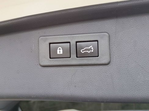 Used 2023 Subaru Outback Premium image 19