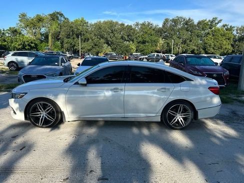 Used 2021 Honda Accord Touring image 17