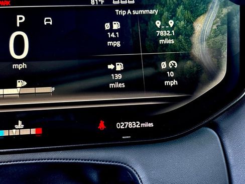 Used 2023 Land Rover Range Rover First Edition image 19